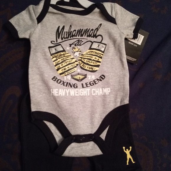 Muhammad Ali Bumble Bee 2-Piece Baby Set - Picture 3 of 5